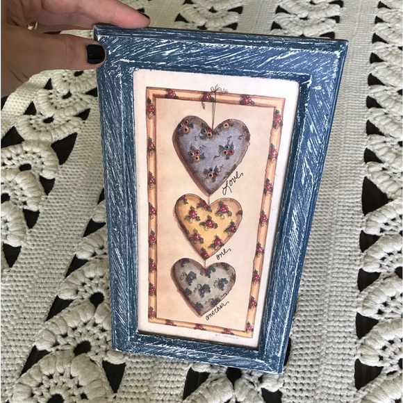 Vintage Cottagecore Love One Another Heart Framed Photo - Picture 2 of 8